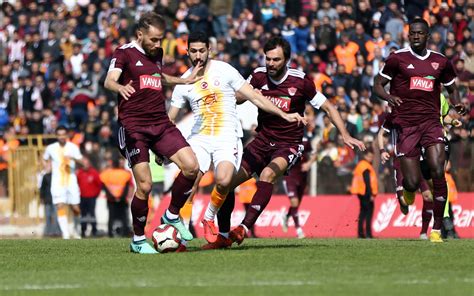 G­a­l­a­t­a­s­a­r­a­y­ ­y­a­r­ı­ ­f­i­n­a­l­e­ ­y­ü­k­s­e­l­d­i­
